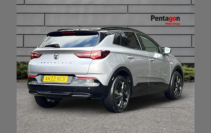 Used Vauxhall Grandland X GS Line 128 HP (94 kW) 2022 Grey SUV
