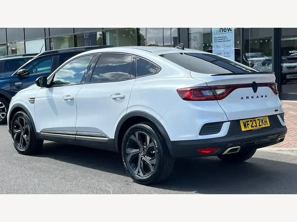 Used Renault Arkana Engineered 142 HP (104 kW) 2023 White  SUV