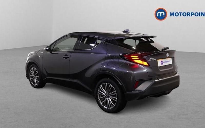 Used Toyota C-HR 122 HP (89 kW) 2023 SUV