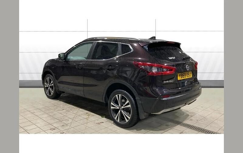 Used Nissan Qashqai N-Connecta 140 HP (102 kW) 2019 Black SUV