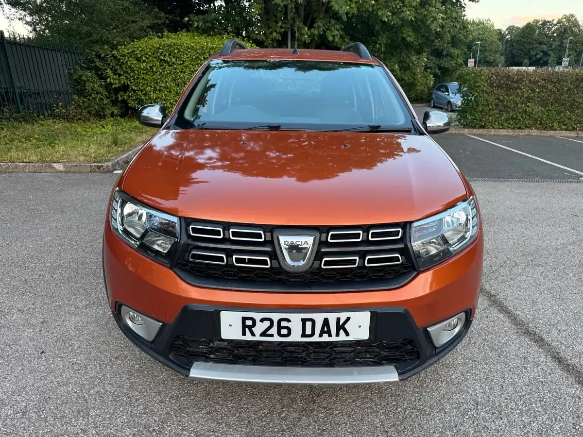 Used Dacia Sandero Stepway 90 HP (66 kW) 2018 Orange Hatchback