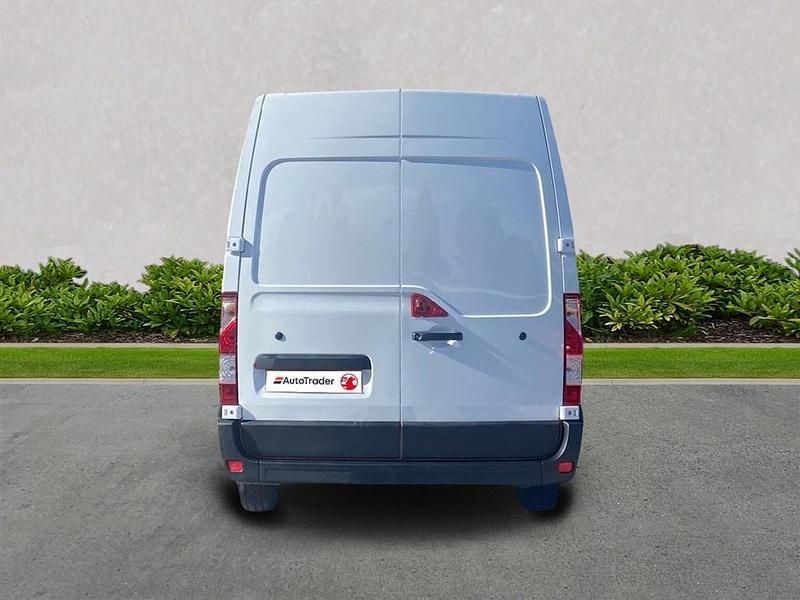 Used Renault Master Business 56 kW (77 HP) 2025 White MPV