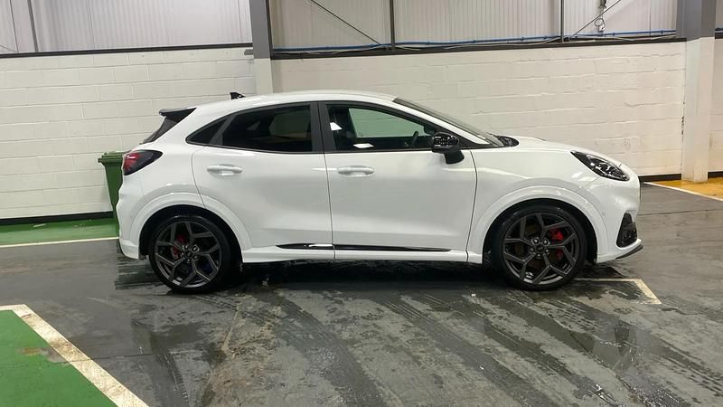 Used Ford Puma ST 170 HP (125 kW) 2023 White SUV