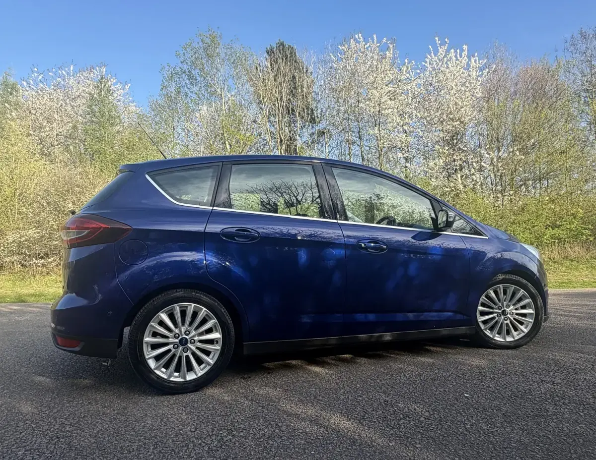 Second-hand Ford C-MAX Titanium 2016 Albastru Monovolum