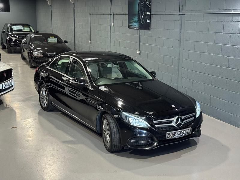 Used Mercedes C200 184 HP (135 kW) 2014 Black Sedan