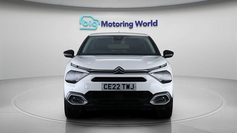 Used Citroën C4 PureTech 129 HP (94 kW) 2022 White Hatchback