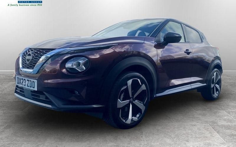 Used Nissan Juke N-Connecta 114 HP (83 kW) 2023 Red SUV