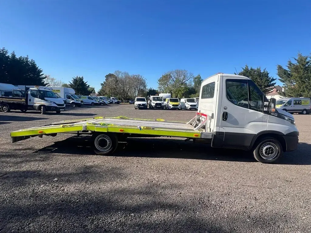 Used Iveco Daily 2018 White