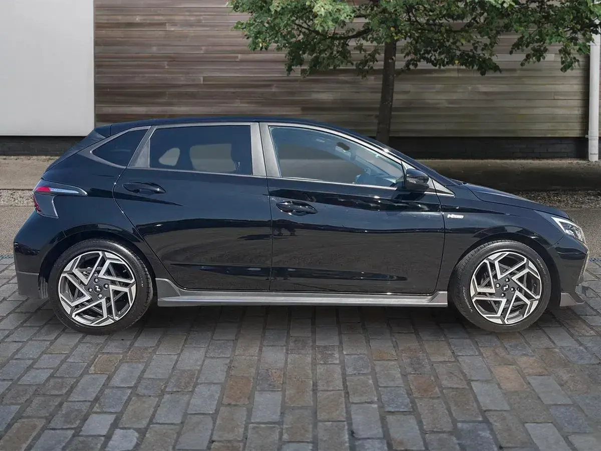 Used Hyundai i20 N Line 100 HP (73 kW) 2025 Black Hatchback