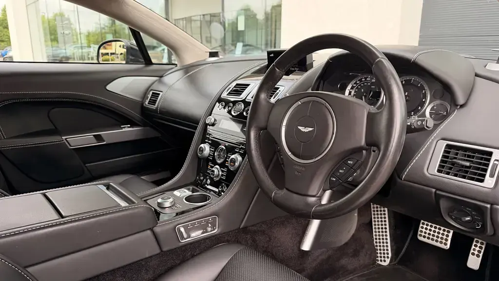 Used Aston Martin Rapide 550 HP (404 kW) 2014 Black Hatchback