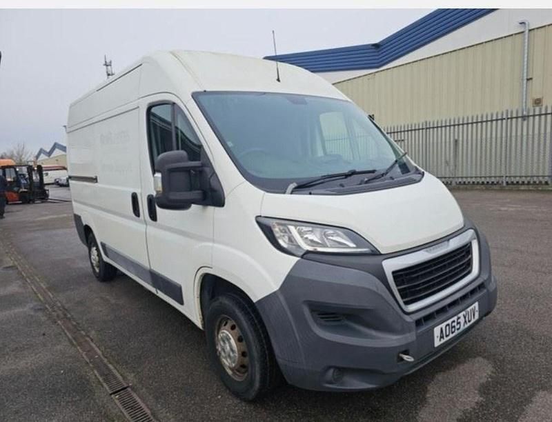 White Used 2016 Peugeot Boxer Van | £3,500 (Fair price) - Image 1/1