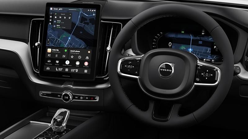 New Volvo XC60 Plus 334 HP (245 kW) 2026 Crystal white SUV