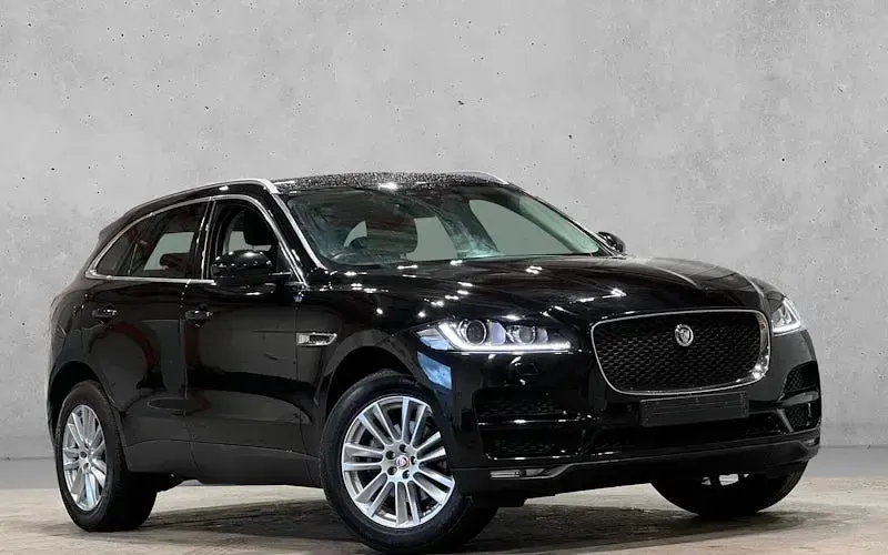 Second-hand Jaguar F-Pace Portfolio 179 CP (131 kW) 2020 SUV