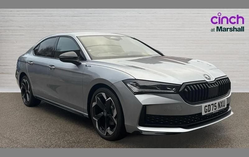 New Skoda Superb SportLine 150 HP (110 kW) 2025 Silver Hatchback