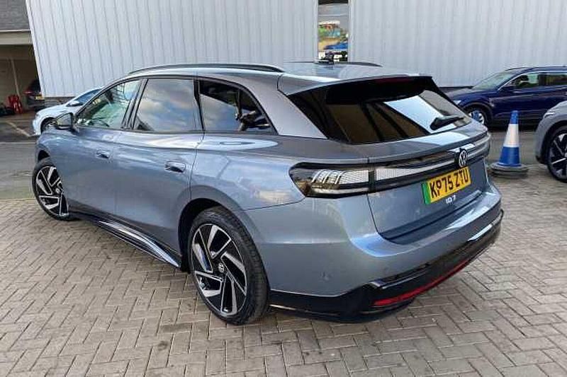 New VW ID.7 Pro 210 kW (286 HP) 2025 Blue Estate