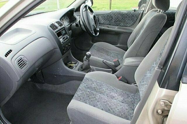 Used Mazda 323 2000 Hatchback