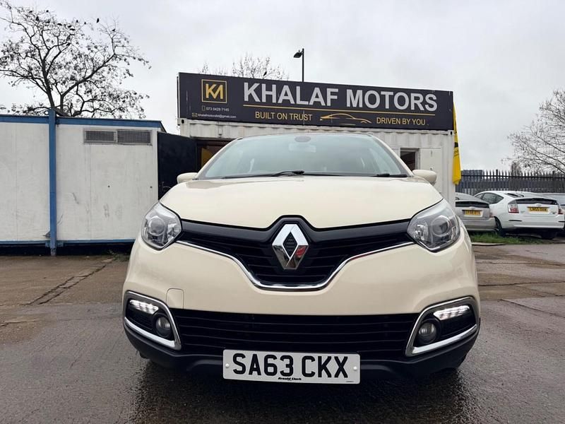 Used Renault Captur Dynamique 90 HP (66 kW) 2013 Black SUV