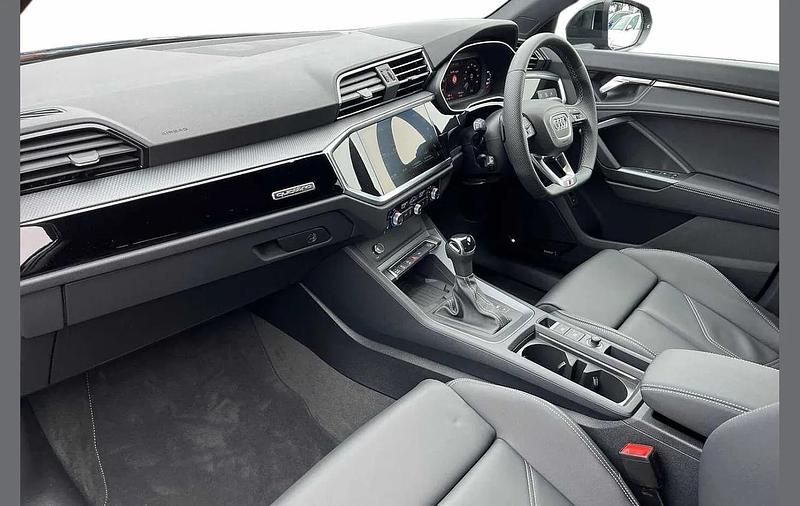 New Audi Q3 S-Line 190 HP (139 kW) 2026 Black SUV