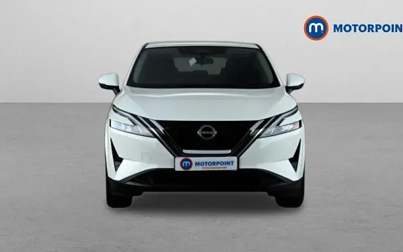 Used Nissan Qashqai Acenta Premium 158 HP (116 kW) 2023 White SUV
