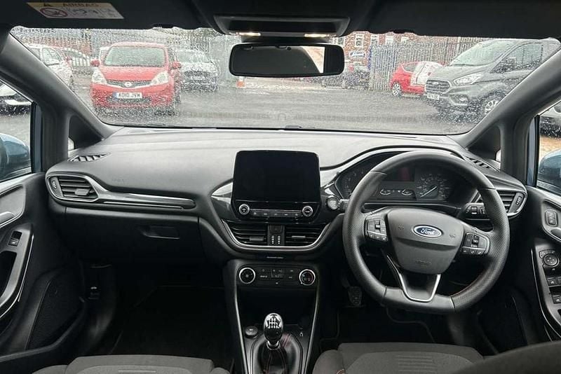 Usado Ford Fiesta ST-Line 123 HP (90 kW) 2024 Azul Citadino