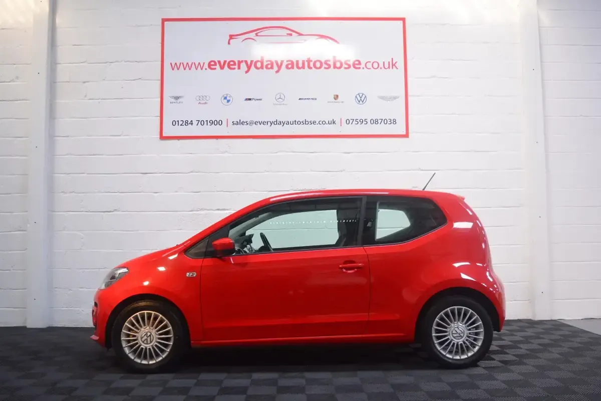 Used VW up! high up! 75 HP (55 kW) 2015 Red Hatchback