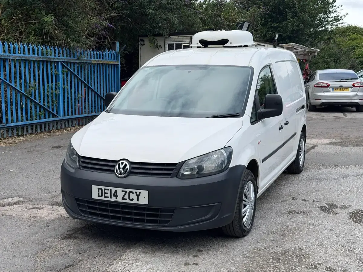 Used VW Caddy Startline 102 HP (75 kW) 2014 White MPV