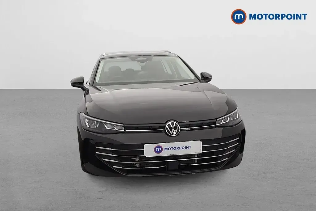 Used VW Passat Life 204 HP (150 kW) 2025 Black Estate