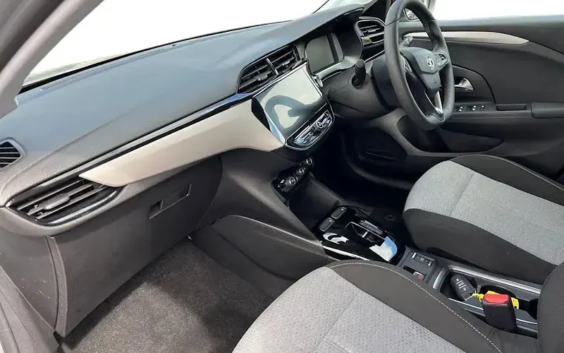 Used Vauxhall Corsa-e Design Edition 100 kW (136 HP) 2024 Silver Hatchback