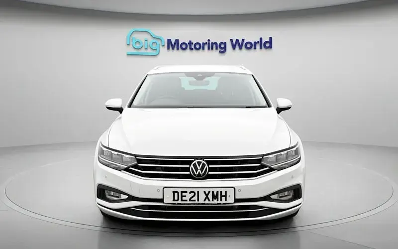 Used VW Passat SEL 150 HP (110 kW) 2023 Estate