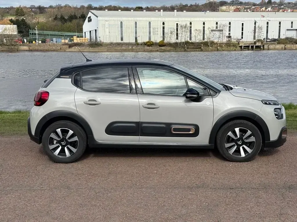 Used Citroën C3 PureTech 110 HP (80 kW) 2023 Grey Hatchback