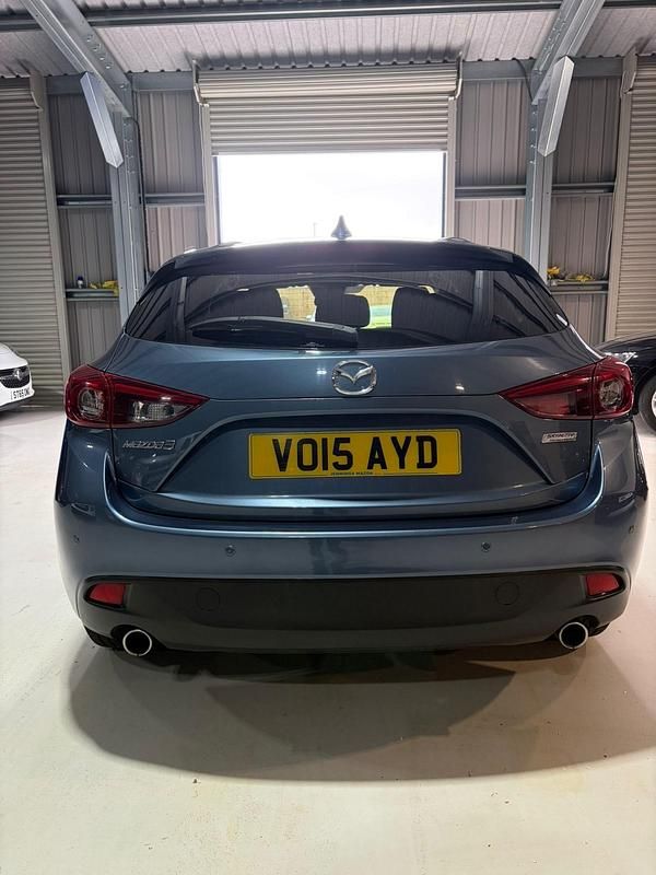 Begagnad Mazda 3 150 HK (110 kW) 2015 Blå Halvkombi