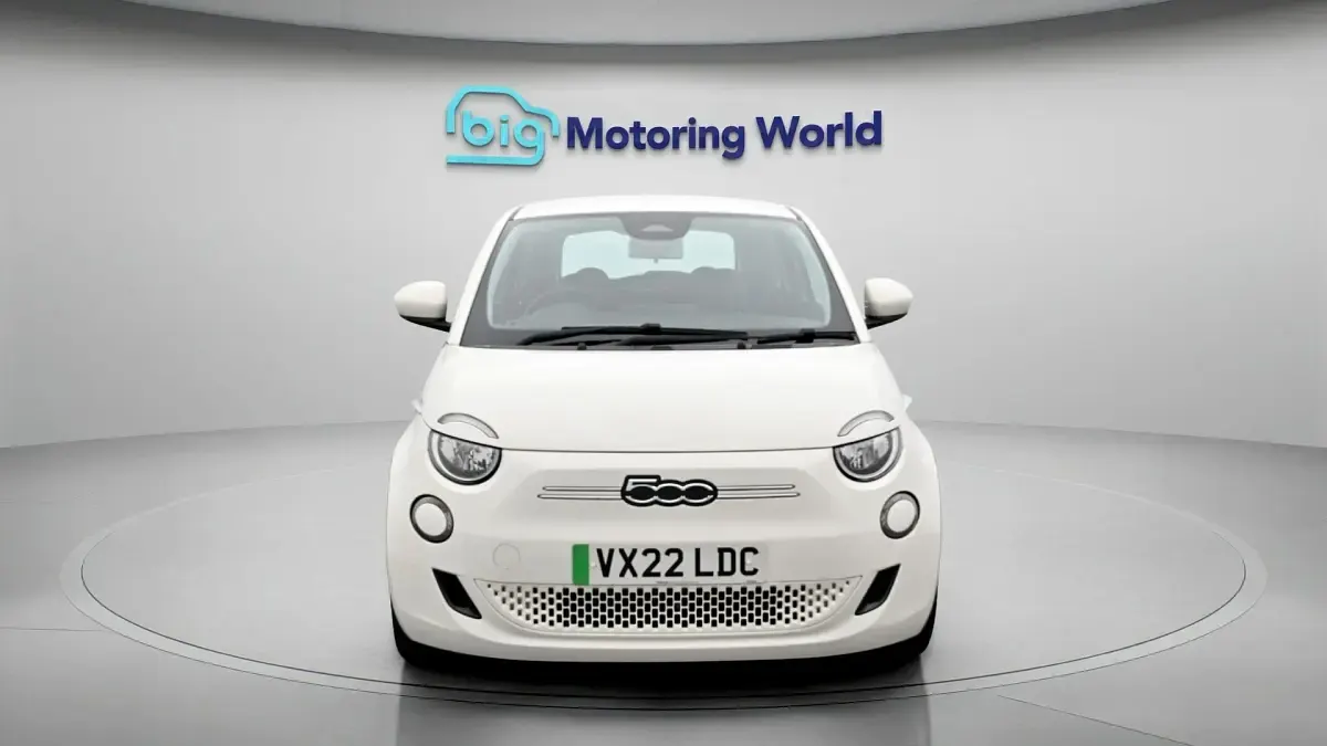 Used Fiat 500e Icon 86 kW (118 HP) 2022 White Hatchback