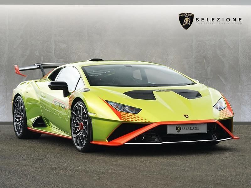 Verde citrea Used 2024 Lamborghini Huracán Coupe | £289,950 - Image 1/4