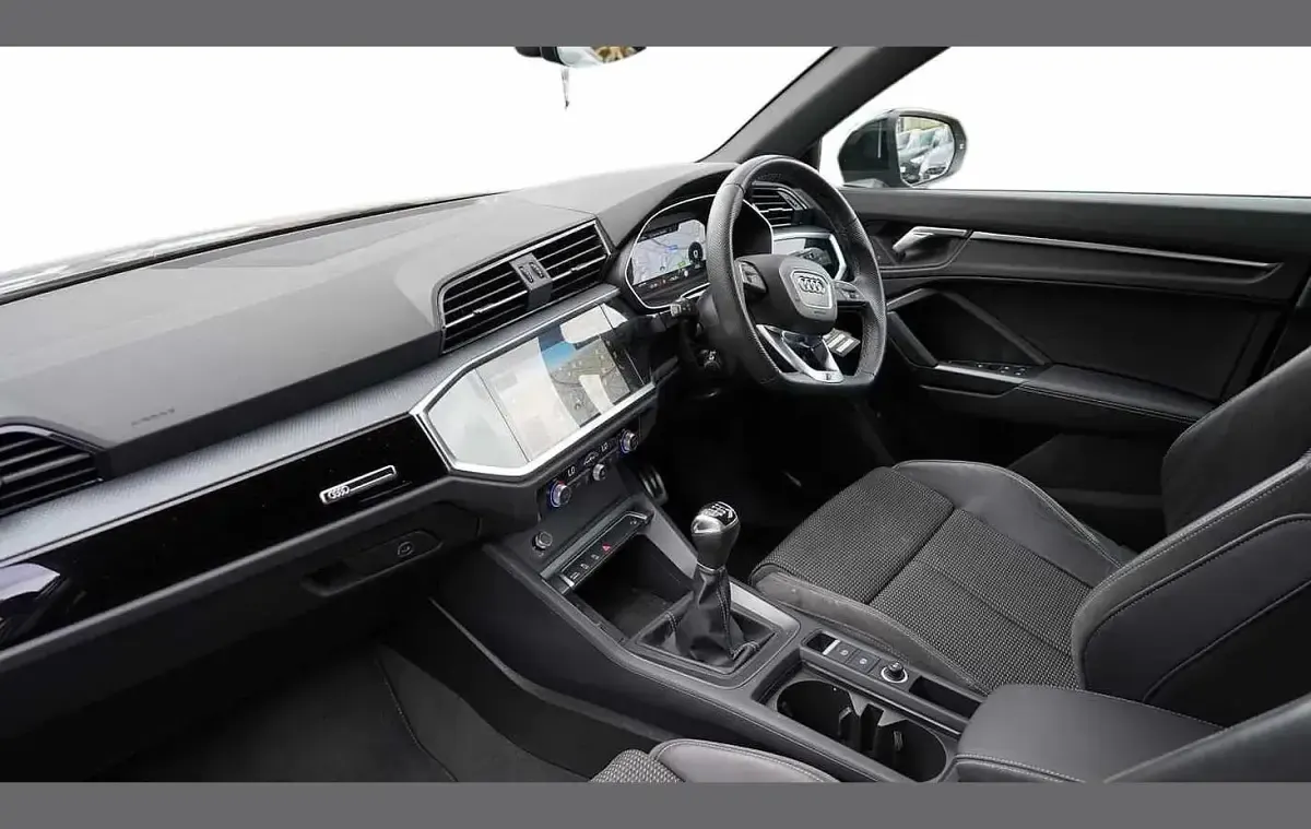 Used Audi Q3 Black Edition 150 HP (110 kW) 2022 Grey SUV