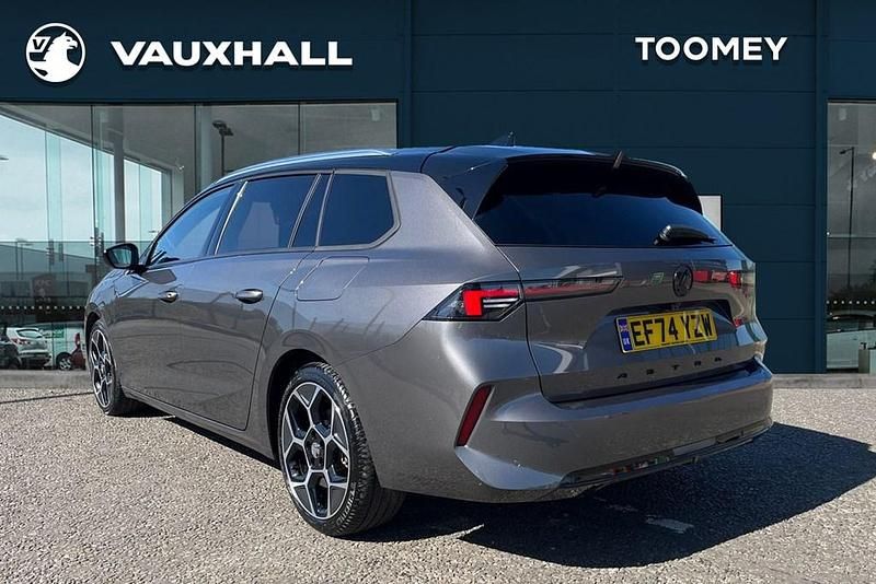 Used Vauxhall Astra Ultimate 178 HP (130 kW) 2024 Grey Estate