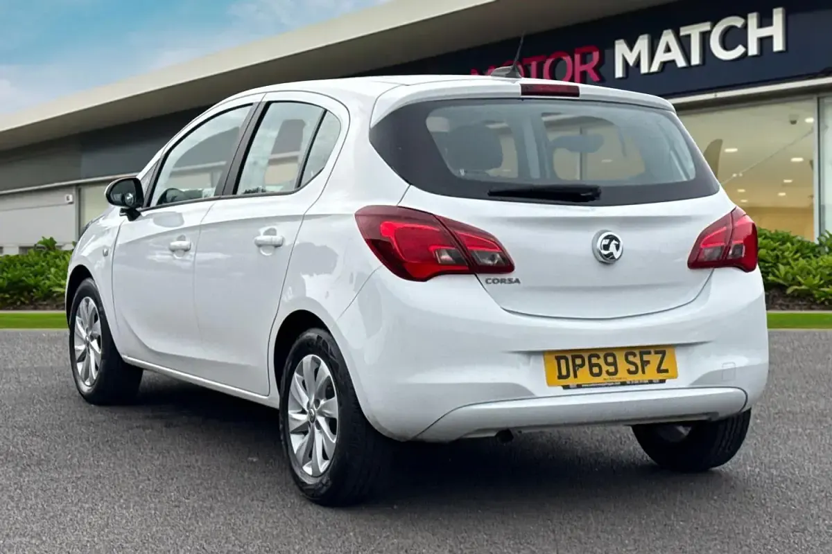 Used Vauxhall Corsa Design Edition 2019 White Hatchback