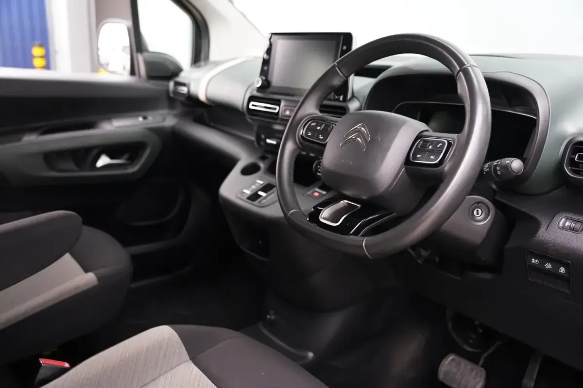 Used Citroën e-Berlingo XTR 100 kW (136 HP) 2022 Grey MPV
