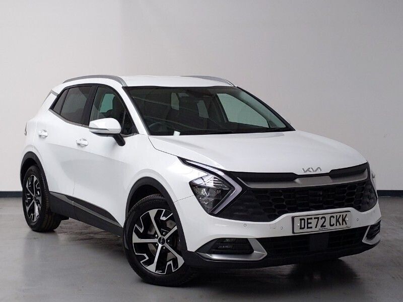 White Used 2022 Kia Sportage 3 SUV | £22,998 (Fair price) - Image 1/4