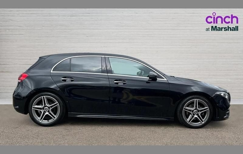 Used Mercedes A180 AMG Line Premium Plus 134 HP (98 kW) 2019 Black Hatchback