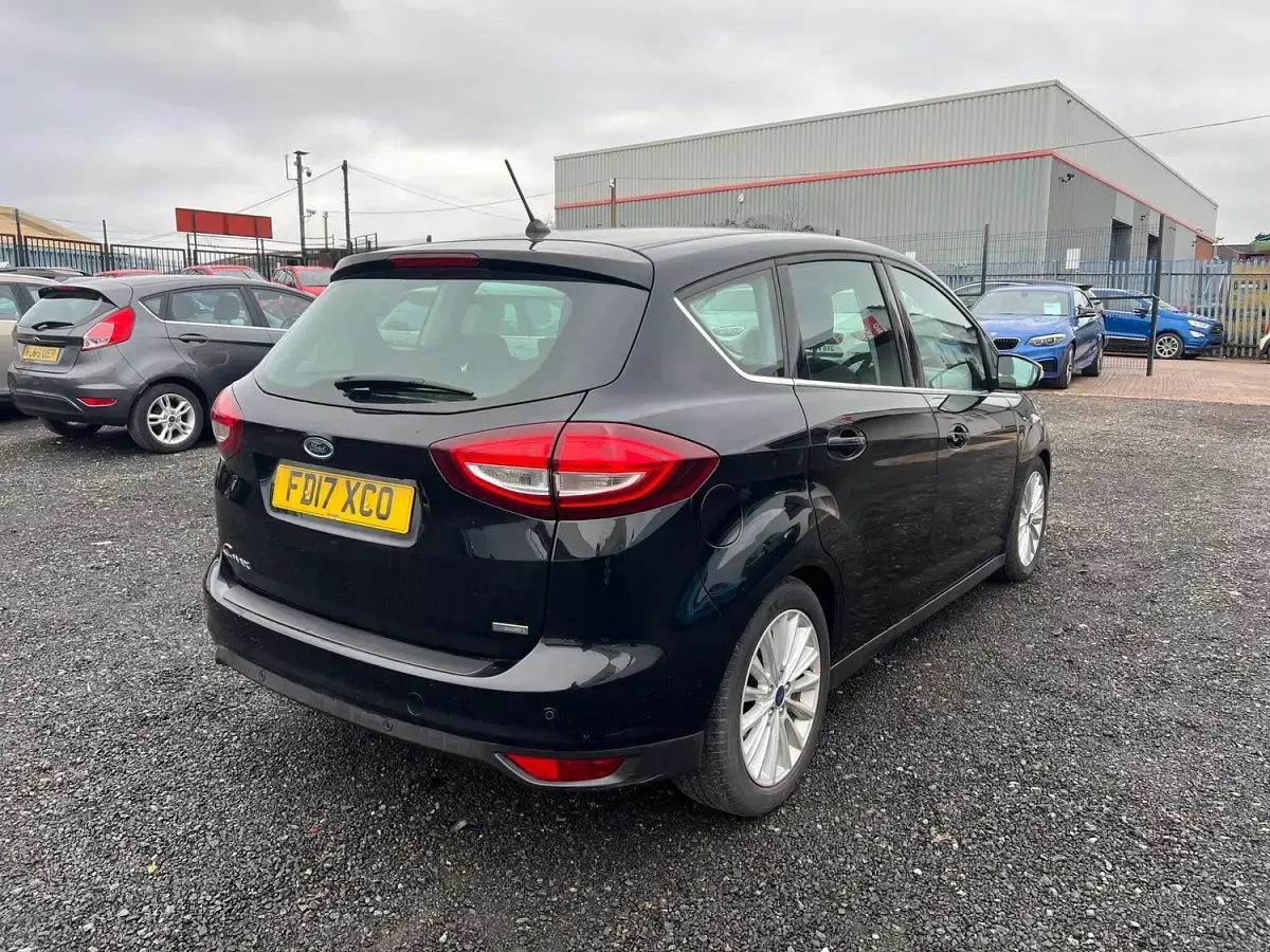 Used Ford C-MAX Titanium 2017 Black MPV