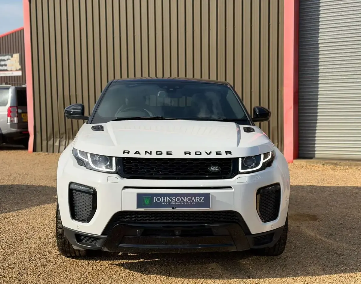 Used Land Rover Range Rover evoque HSE Dynamic 2017 White Coupe