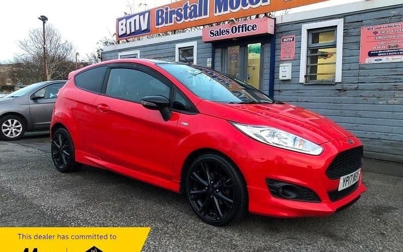 Used Ford Fiesta ST-Line 140 HP (102 kW) 2017 Red Hatchback