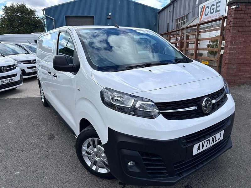 White Used 2021 Vauxhall Vivaro Van | £12,995 (Good price) - Image 1/4