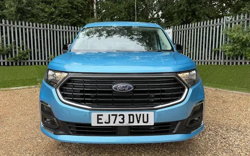 Used Ford Tourneo Connect Titanium 122 HP (89 kW) 2023 Blue MPV