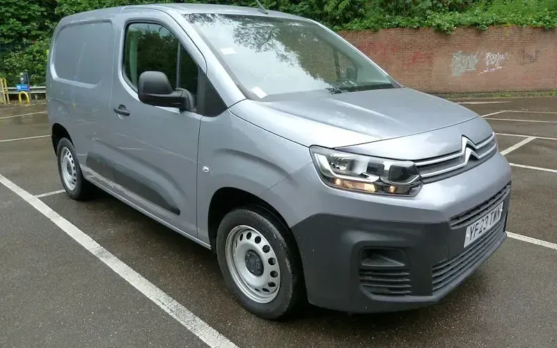 Used Citroën Berlingo 102 HP (75 kW) 2023 MPV