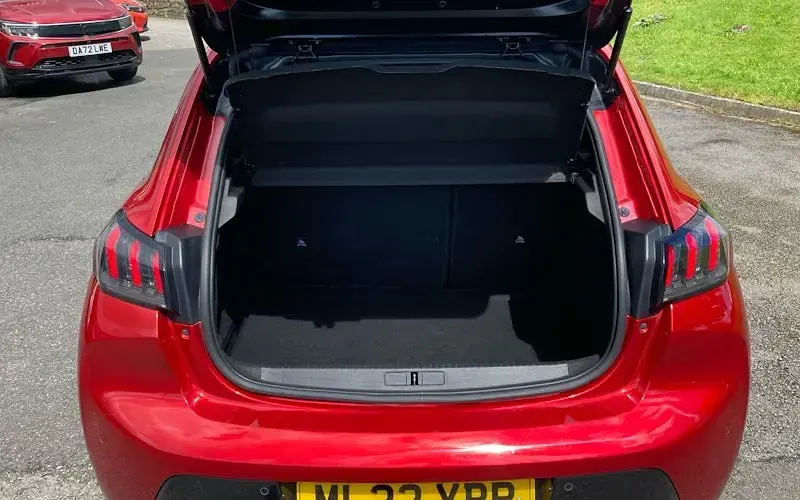Used Peugeot 208 GTi 102 HP (75 kW) 2022 Red Hatchback