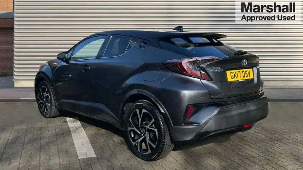 Used Toyota C-HR 122 HP (89 kW) 2017 Grey SUV