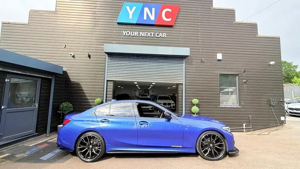 Used BMW 318 M Sport 2021 Blue Sedan