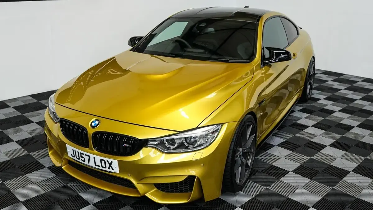 Used BMW M4 Sport Line 424 HP (311 kW) 2015 Yellow Coupe