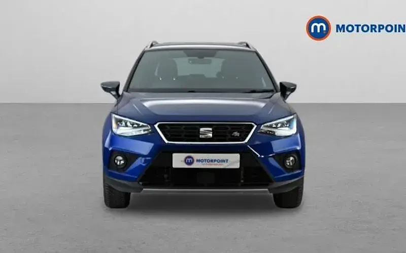 Usado Seat Arona FR 110 CV (80 kW) 2021 Azul SUV